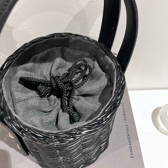 Wicker Wings Black Quran - Picture 2 of 4